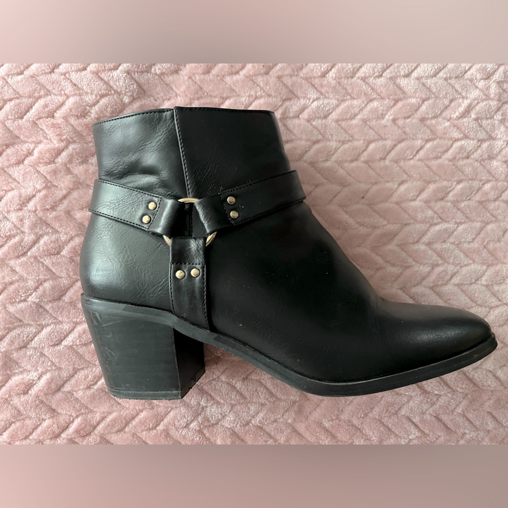 F21 harness moto bootie